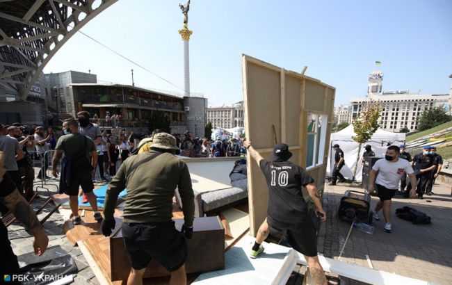 Снос декораций на Алее Небесной Сотни: полиция выясняет обстоятельства инцидента