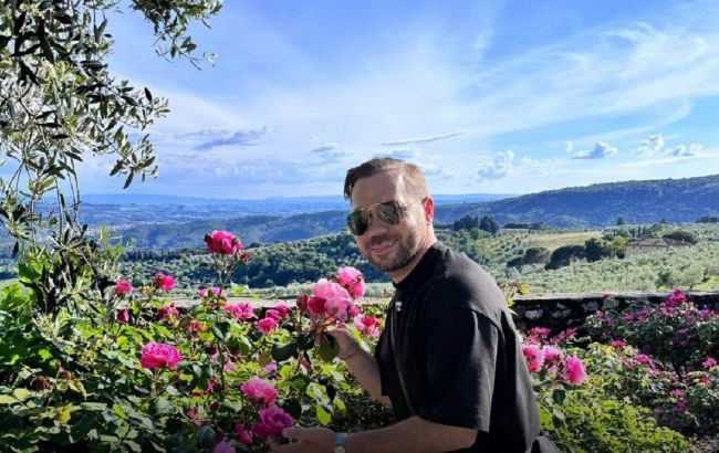 Андре Тан розказав, які речі будуть модними цього літа: кольори та фасони