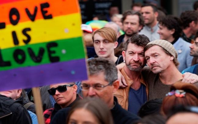 В Румынии пересмотрят Конституцию для переопределения понятия "семья"