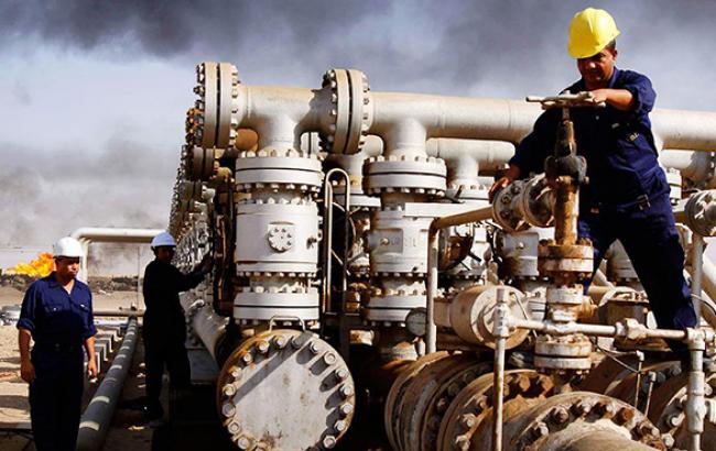 Цена нефтяной корзины ОПЕК не смогла удержаться выше 44 долл./баррель