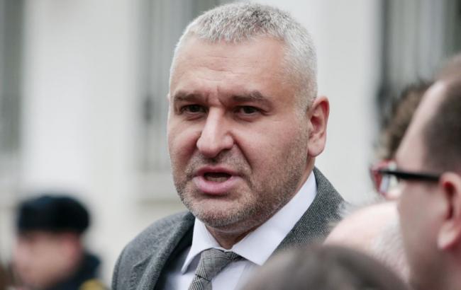 Адвокат Савченко намагається переконати льотчика подати прохання про помилування