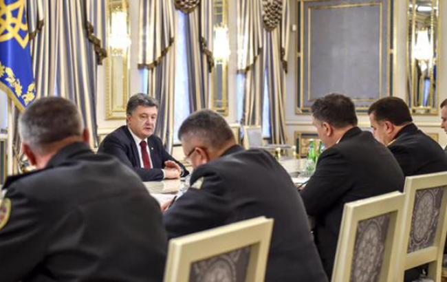 День тишины на Донбассе должен начаться 9 декабря, - Порошенко