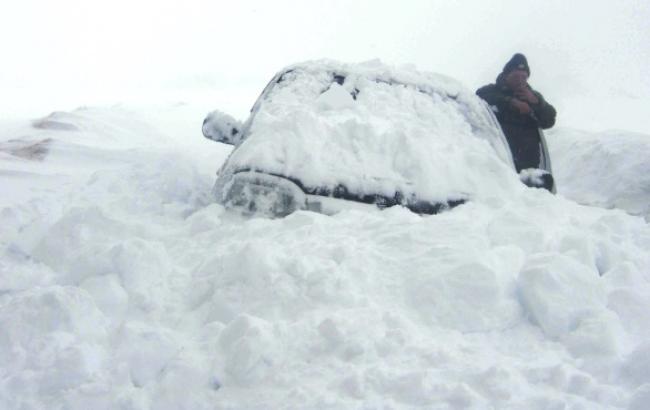 В Україні рятувальники звільнили із заметів 6,8 тис. транспортних засобів