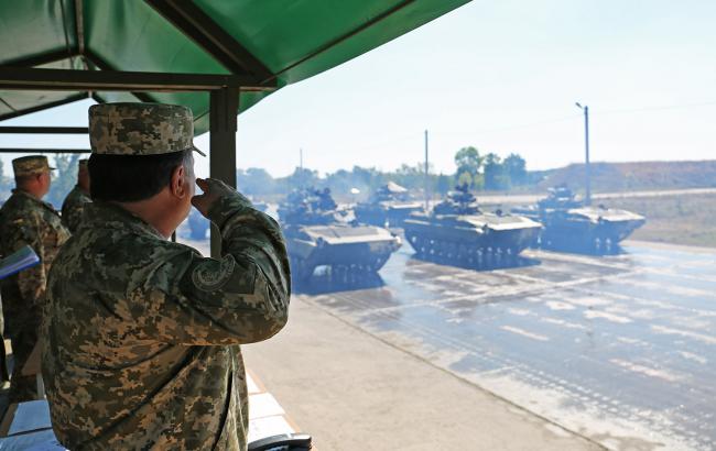 На параде ко Дню независимости будет представлено более 200 единиц военной техники