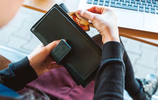 Життя в борг: на яких умовах банки готові кредитувати українців