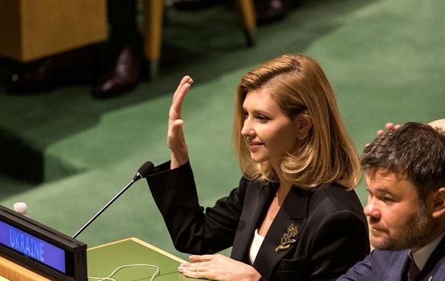 Сама досконалість: Олена Зеленська захопила стильним чорно-білим вбранням