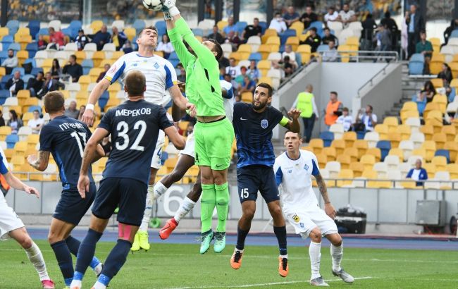 Победа над "Динамо" принесла тренеру и игроку "Десны" звание лучших в 7 туре УПЛ