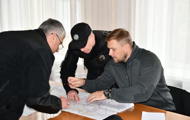 Полиция во время разведения военных сил будет патрулировать Золотое