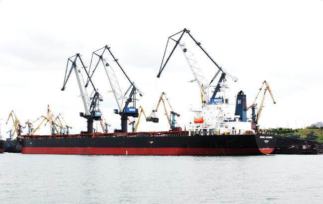 Концессия порта "Южный" создает опасный прецедент для всего госимущества, - эксперт