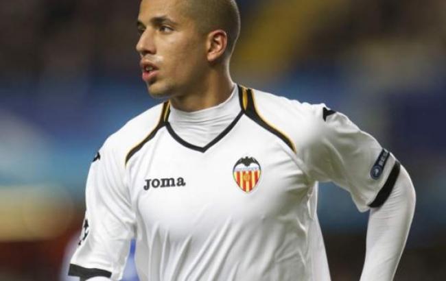 "Динамо" хочет купить полузащитника "Валенсии"