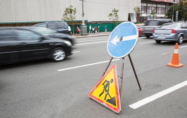 В Киеве временно закроют движение по проспекту Леся Курбаса в направлении Кольцевой дороги