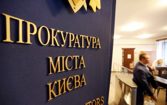 Прокуратура задержала на взятке оперуполномоченного столичной полиции