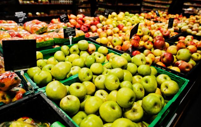 Ці яблука краще не купувати: названо найгірші сорти, які продають зараз в магазинах