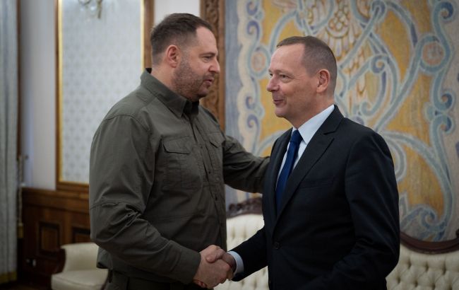 Україна та Франція наблизилися до фіналізації угоди про гарантії безпеки