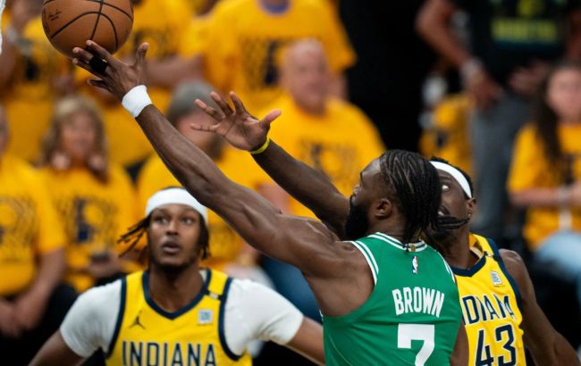 Форвард "Бостона" сольним проходом розпочав камбек в Індіанаполісі: момент дня в НБА