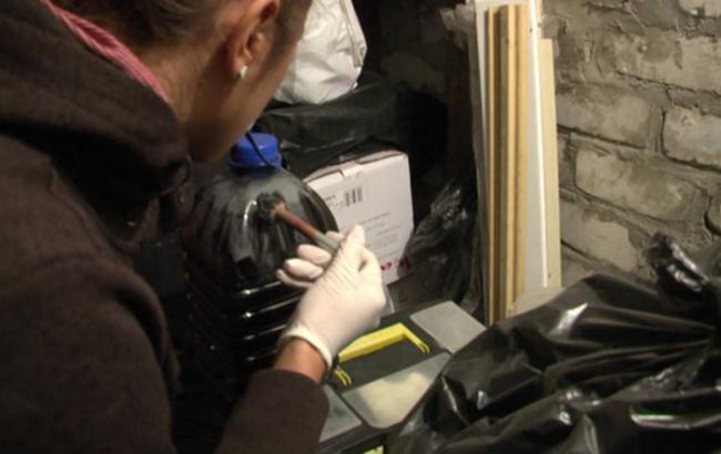 Полиция задержала реализатора и поставщика суррогатного харьковского алкоголя