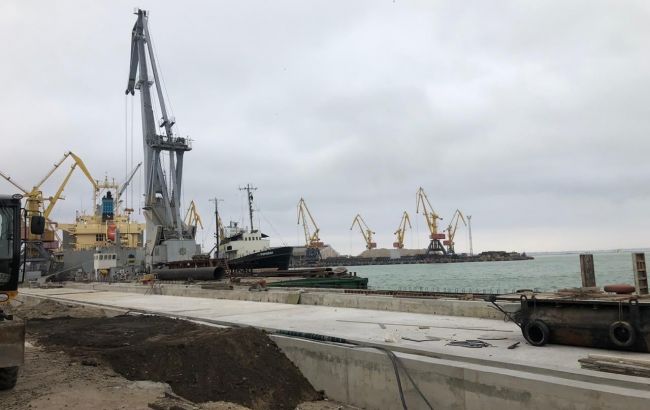 В Одесском морском порту проводят обыски