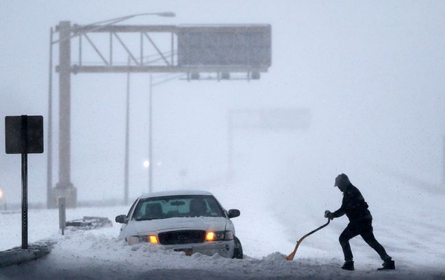 Снігова буря у США: число жертв досягло 18 осіб