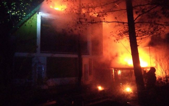 В Ровно горит ресторан