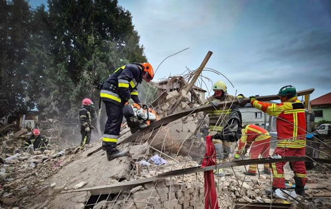 Зеленський про масштаби нічного обстрілу: понад 50 ракет та 500 дронів атакували Україну
