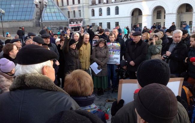 В Киеве почтили память российского оппозиционера Немцова