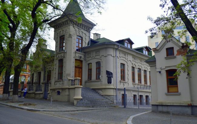 ПриватБанк продает резиденцию Брежнева в Днепре