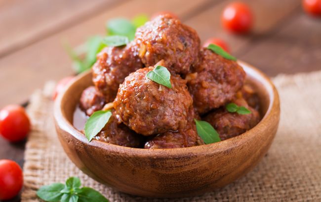 Котлети по-селянськи в грибному соусі: рецепт апетитної страви до вечері