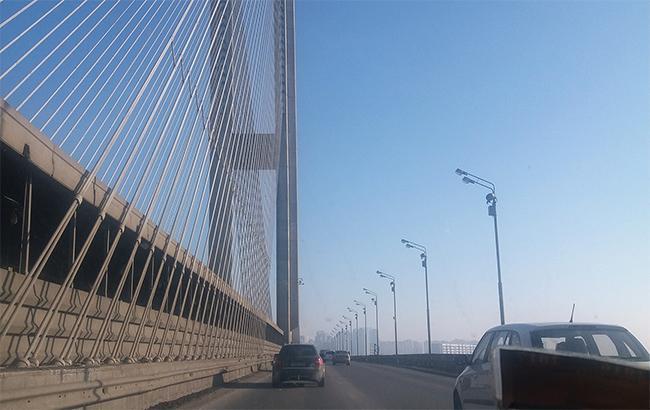 В Киеве на три дня ограничат движение по Южному мосту