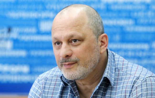 Аласания не исключает связь обысков с иском Богдана