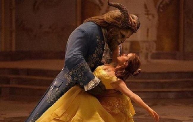 Фильм "Красавица и чудовище" стал самым кассовым в истории кино