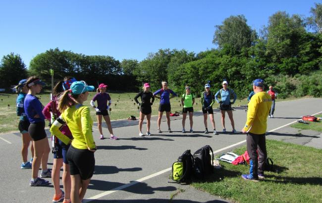 Тренер женской сборной Украины по биатлону пропустил начало сбора