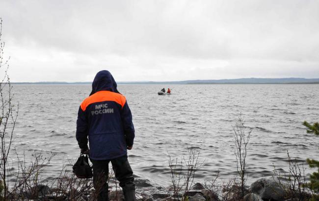 В Подмосковье столкнулись гидросамолет и вертолет
