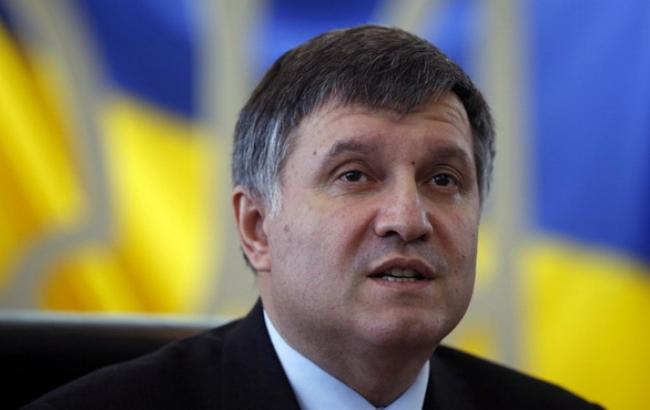 На одно место в полицейской патрульной службе Киева претендует 15 человек, - Аваков