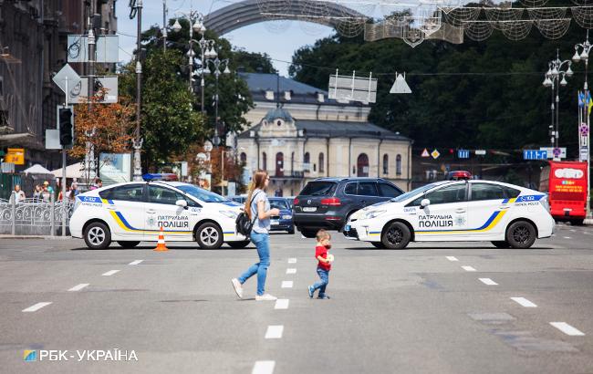Движение по столичному Крещатику перекрыли до конца мая