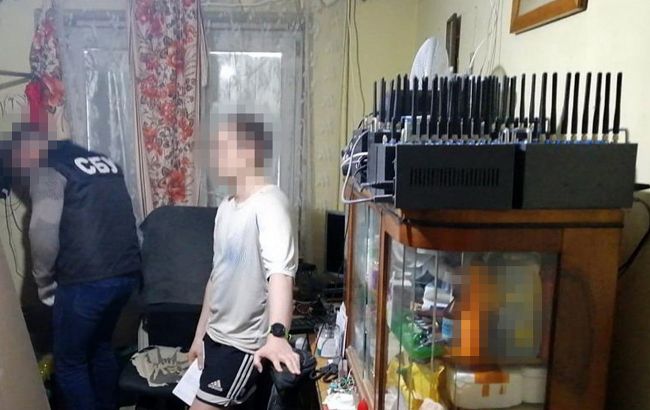 Распространяли фейки и "минировали" объекты: во Львове ликвидировали две ботофермы