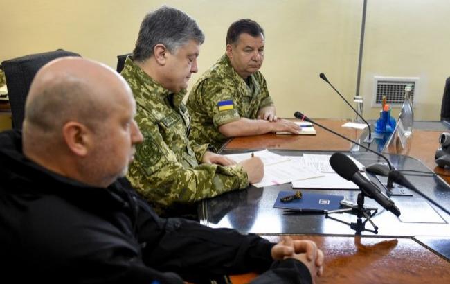 Порошенко: завершение АТО не означает, что ее нельзя объявить при угрозе терроризма