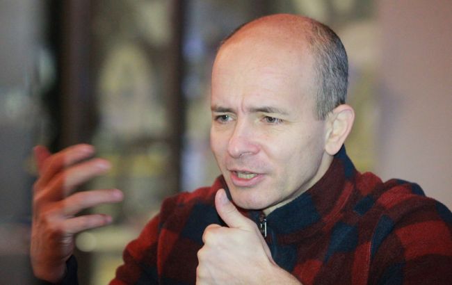 Остановка крупных предприятий приведет к коллапсу в экономике, - эксперт