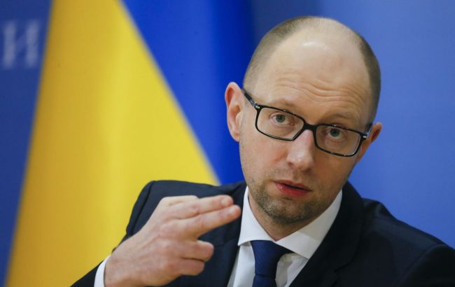 Яценюк: перестаньте нас пугать отставкой, не остановимся на полпути