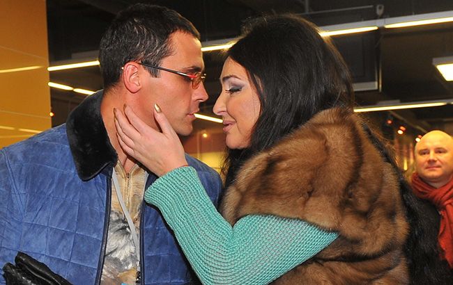 Предлагают миллионы: муж Лолиты решил нажиться на громком разводе