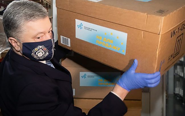 В Виннице проверяют врачей и педагогов ИФА-тестами от Фонда Порошенко