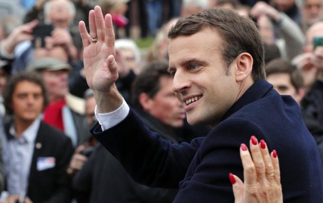 Макрон и Ле Пен прокомментировали первые результаты выборов во Франции