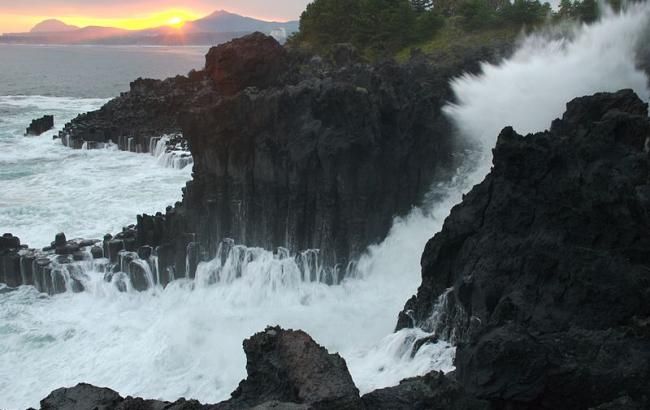 Количество жертв столкновения в Желтом море возросло до 13