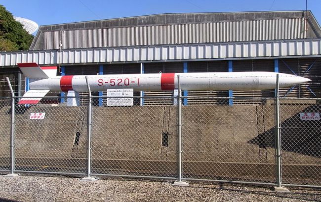 Японія запустила найменшу в світі ракету-носій