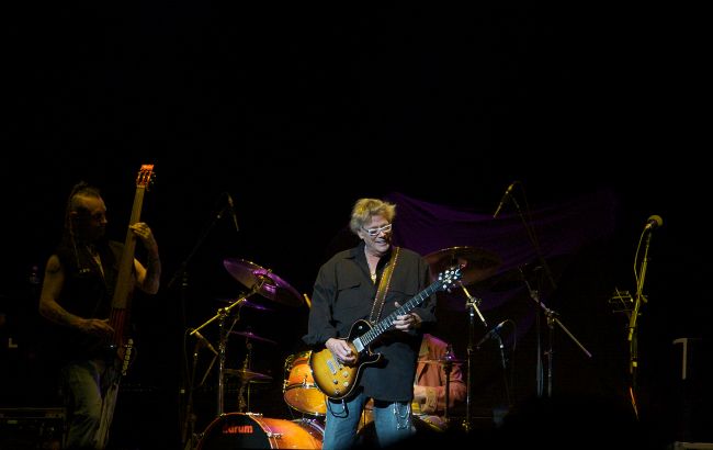 Умер легендарный рок-музыкант: автор саундтрека к "Симпсонам"