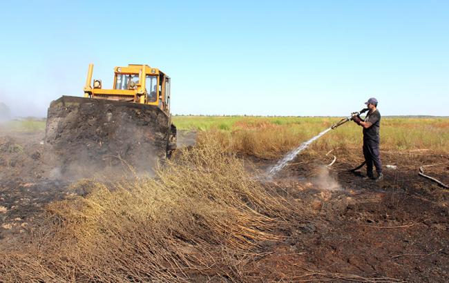 В Полтавской области ликвидировали торфяной пожар, длившейся трое суток