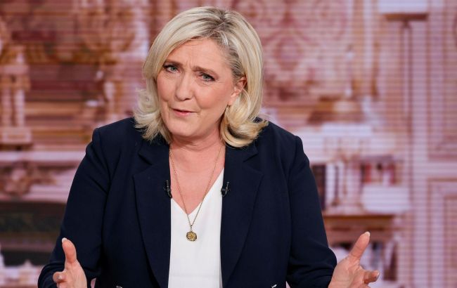 Российская компания позволила Ле Пен возвращать крупный долг постепенно, - WSJ