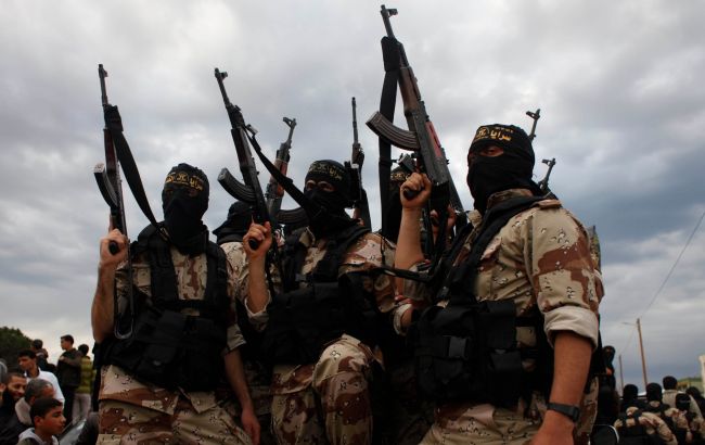 Боевики ИГИЛ атаковали подконтрольный курдам город в Сирии