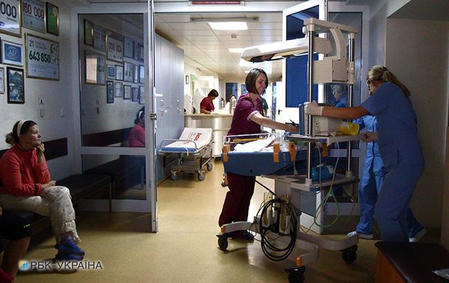 Тотальной нехватки кадров в медучреждениях страны нет, - Минздрав