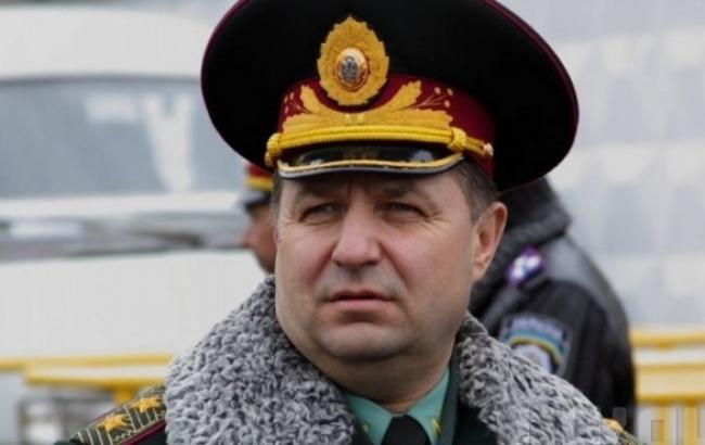 Полторак хочет создать резерв техники и личного состава для подготовки к возможной агрессии России