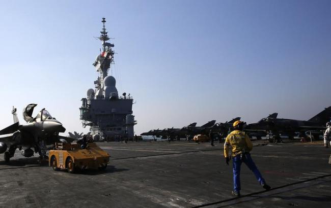 Иран сообщил о полете беспилотника над американским авианосцем